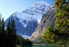 英格兰队豪取胜利，晋级脚步丝毫不减