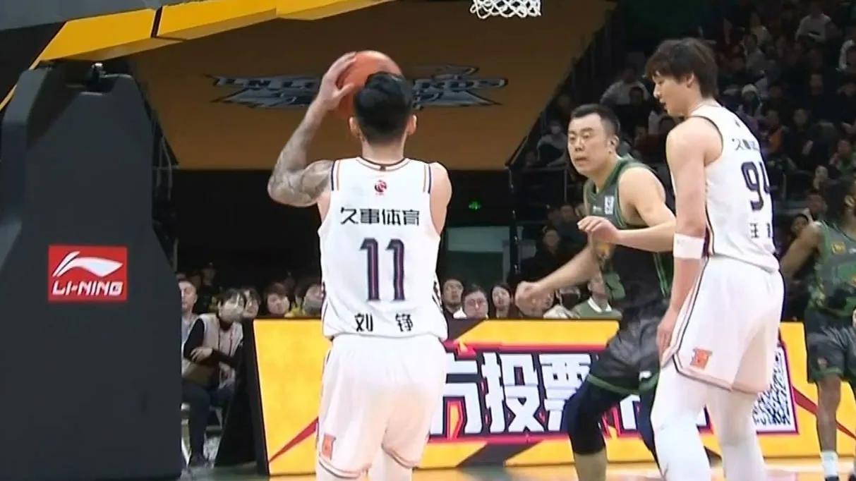 激战场面惊心动魄，强队实力展现无疑的简单介绍